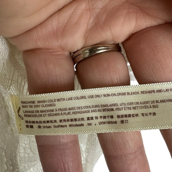 INTIMATELY FREE Free People Take it Away Cami Lightweight Sheer Lace Medium - Picture 4 of 8